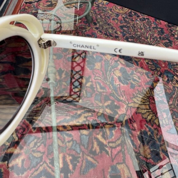 Chanel White Oval Sunglasses w Case, Wipe & Box NEW lenses - Picture 11 of 13